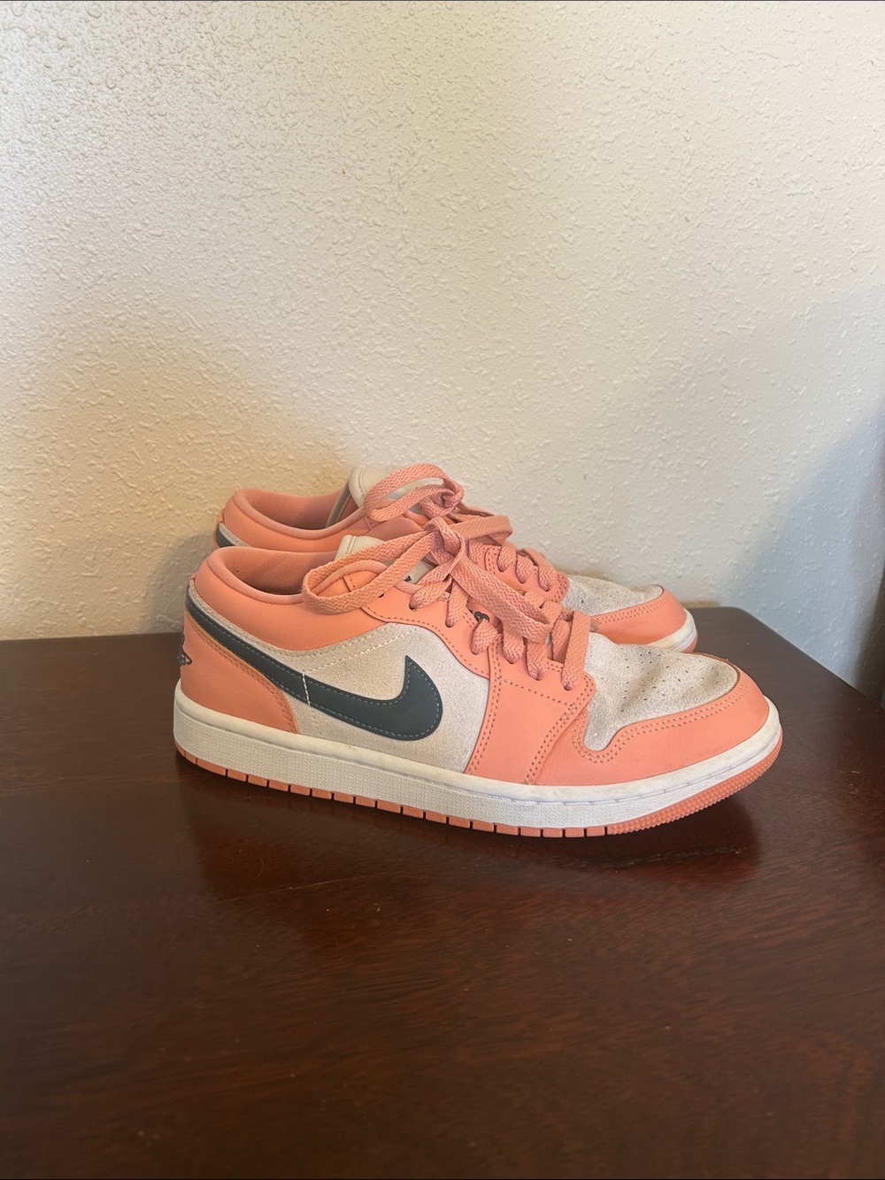 Nike Air Jordan 1 Low 'Light Madder Root Sz 8.5 DC0774-800